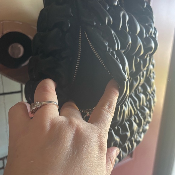 Black SONDRA ROBERTS SQUARED Puffer Tote Handbag - Picture 3 of 7